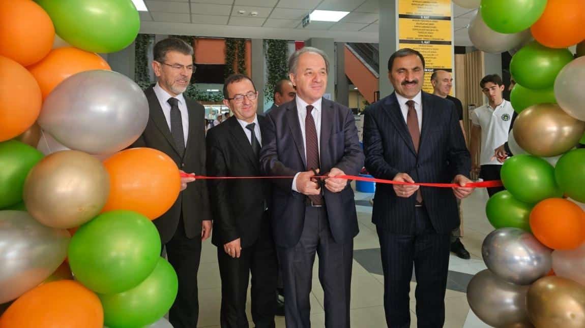 EGAL/TÜBİTAK 4006 Bilim Şenliğini 28 harika projemiz ile gerçekleştirdik.